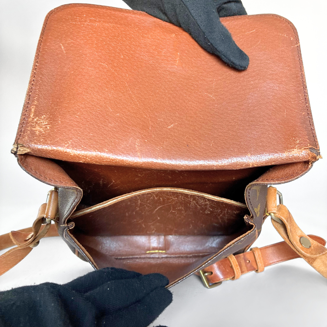 Louis Vuitton Louis Vuitton Cartouchi&egrave;re MM Monogram Canvas - Crossbody bags - Etoile Luxury Vintage