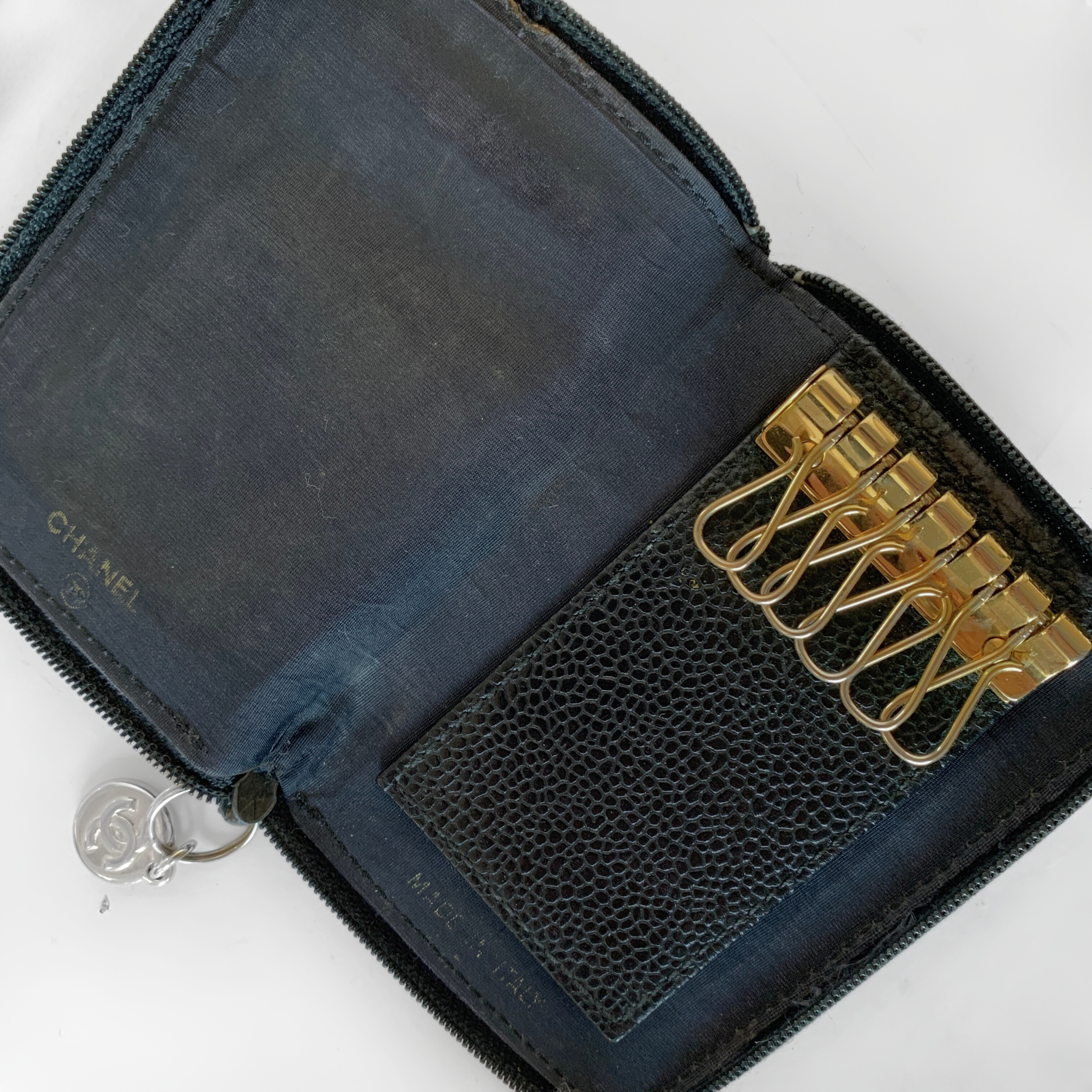 Chanel Chanel Key Holder Wallet Caviar Leather - Key holders - Etoile Luxury Vintage