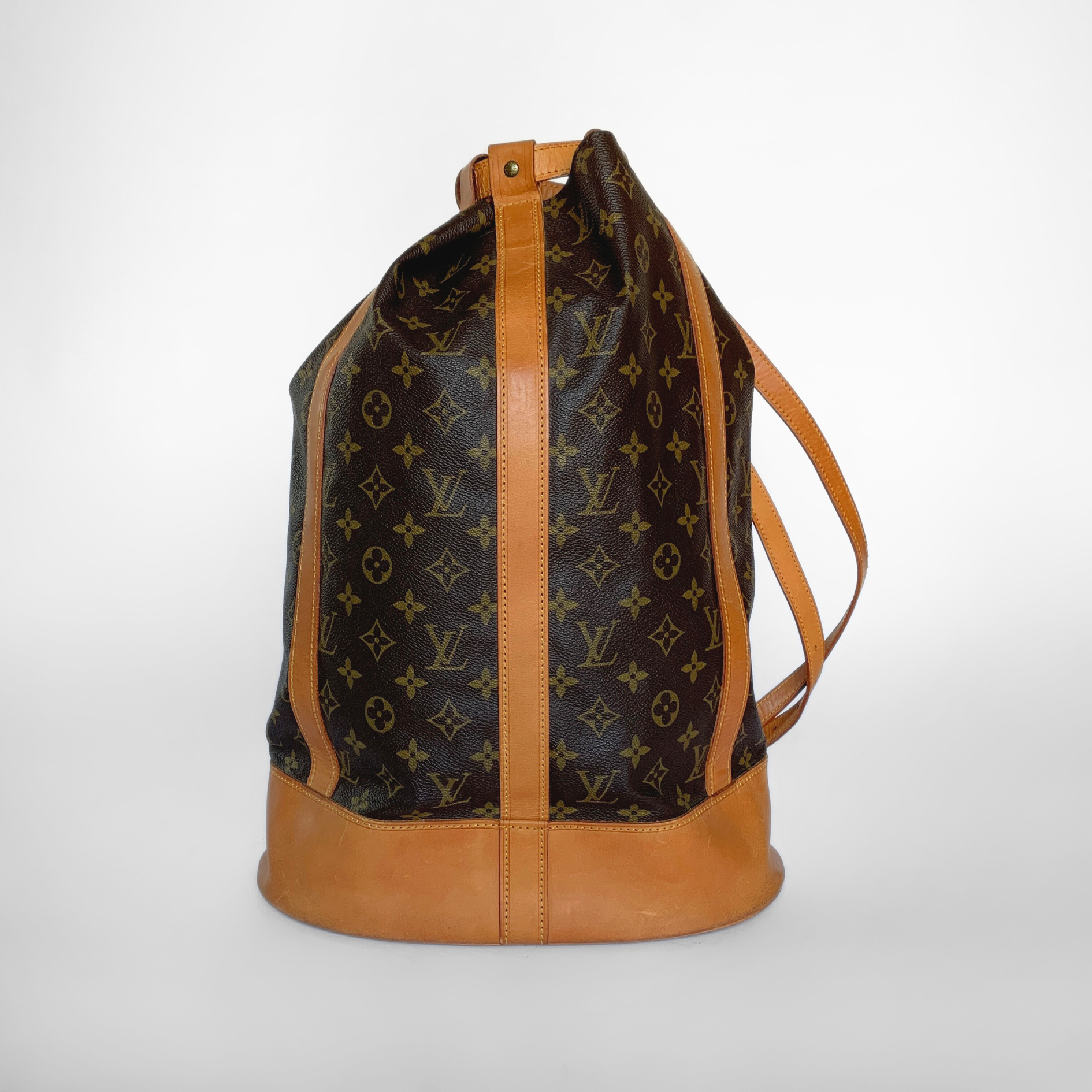 Louis Vuitton Louis Vuitton Randonn&eacute;e GM Monogram Canvas - Shoulder bags - Etoile Luxury Vintage