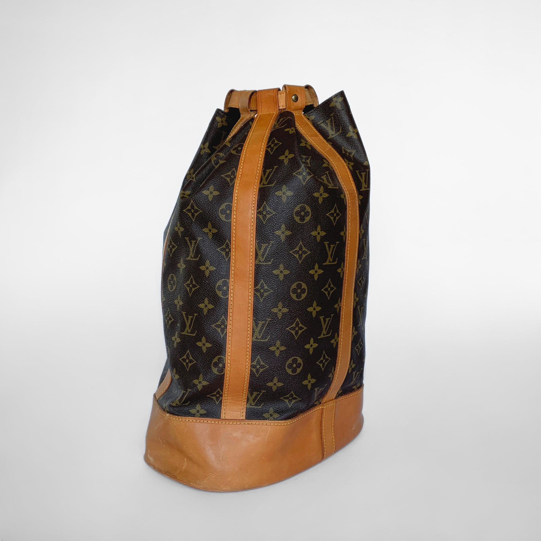 Louis Vuitton Louis Vuitton Randonn&eacute;e GM Monogram Canvas - Shoulder bags - Etoile Luxury Vintage