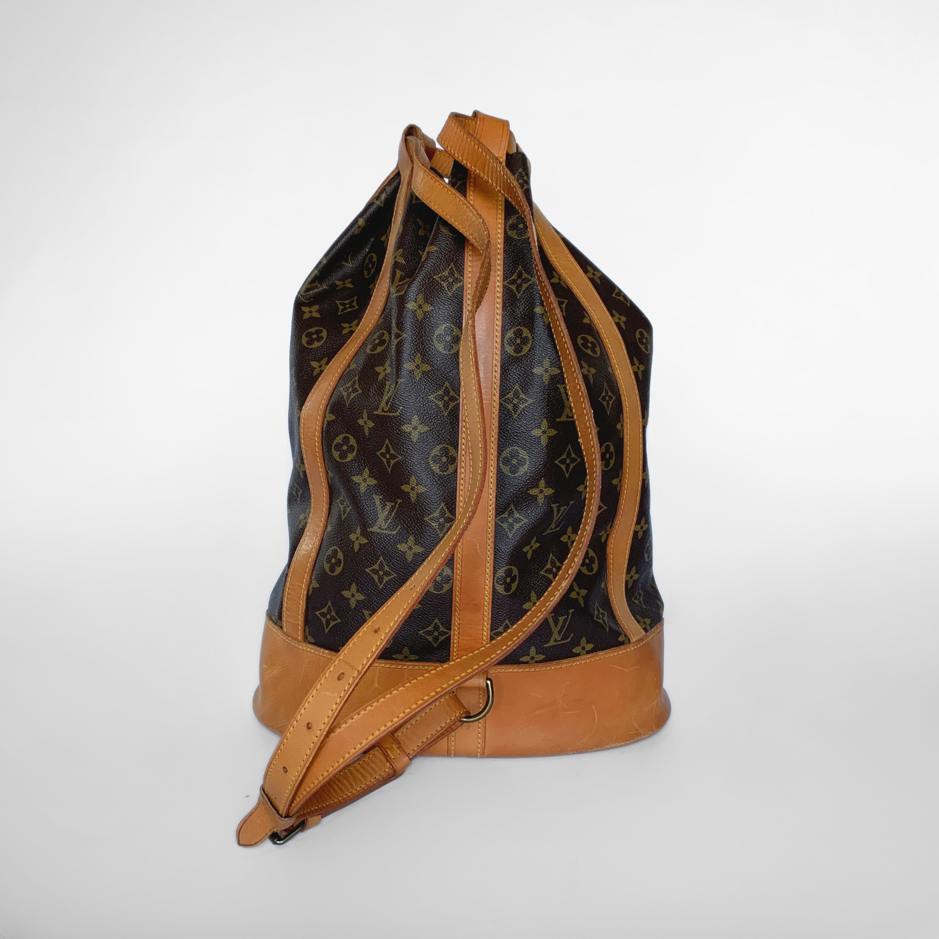 Louis Vuitton Louis Vuitton Randonn&eacute;e GM Monogram Canvas - Shoulder bags - Etoile Luxury Vintage