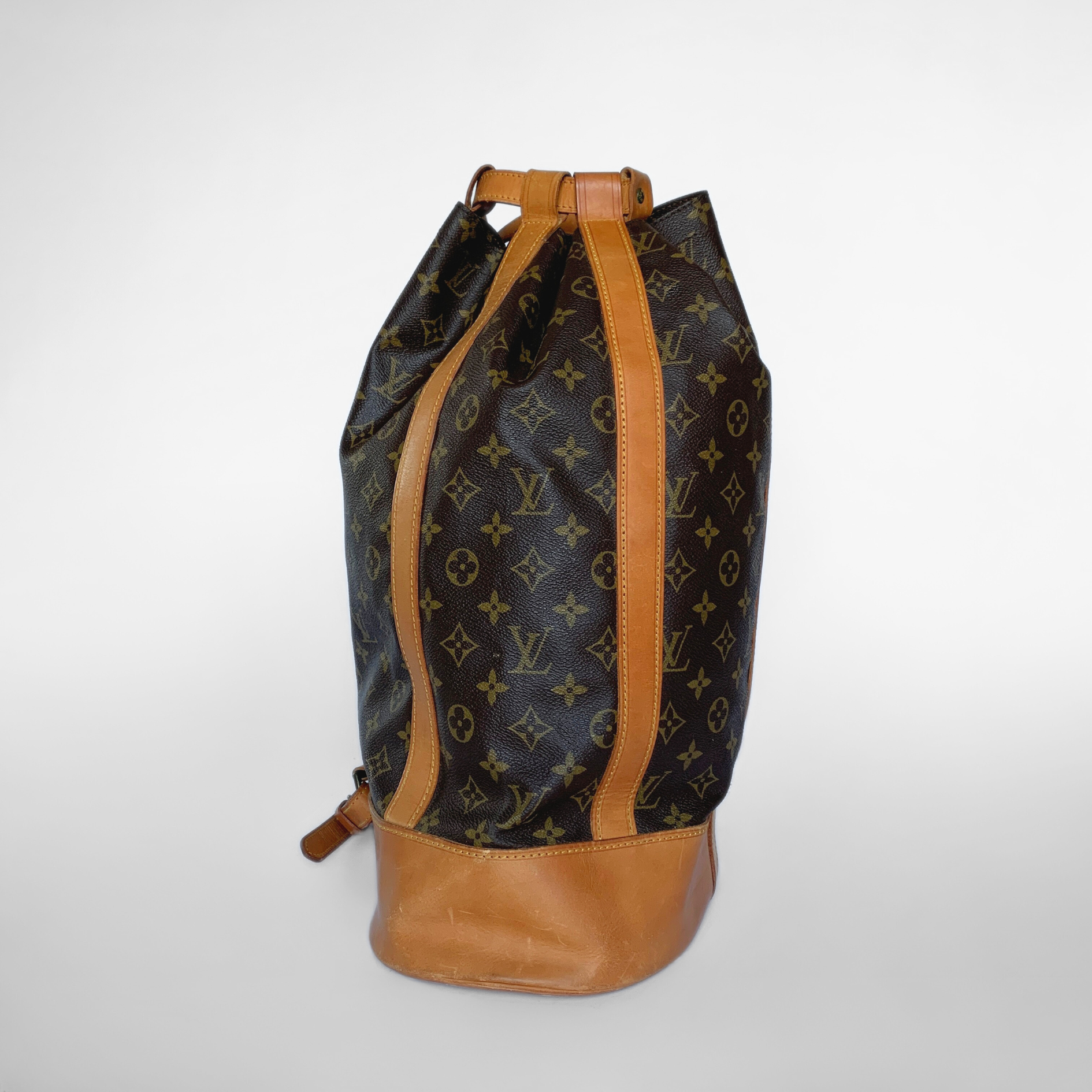 Louis Vuitton Louis Vuitton Randonn&eacute;e GM Monogram Canvas - Shoulder bags - Etoile Luxury Vintage
