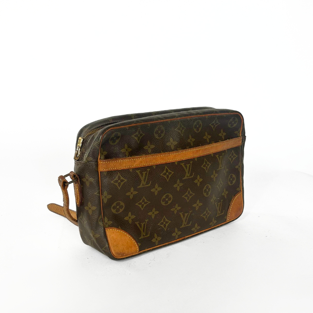 Louis Vuitton Louis Vuitton Trocadero GM Monogram Canvas - Crossbody bags - Etoile Luxury Vintage