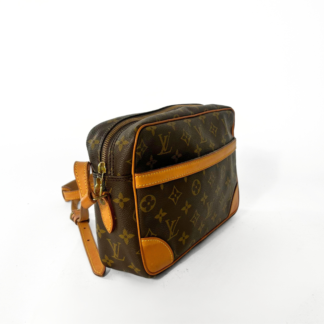 Louis Vuitton Louis Vuitton Trocadero GM Monogram Canvas - Crossbody bags - Etoile Luxury Vintage