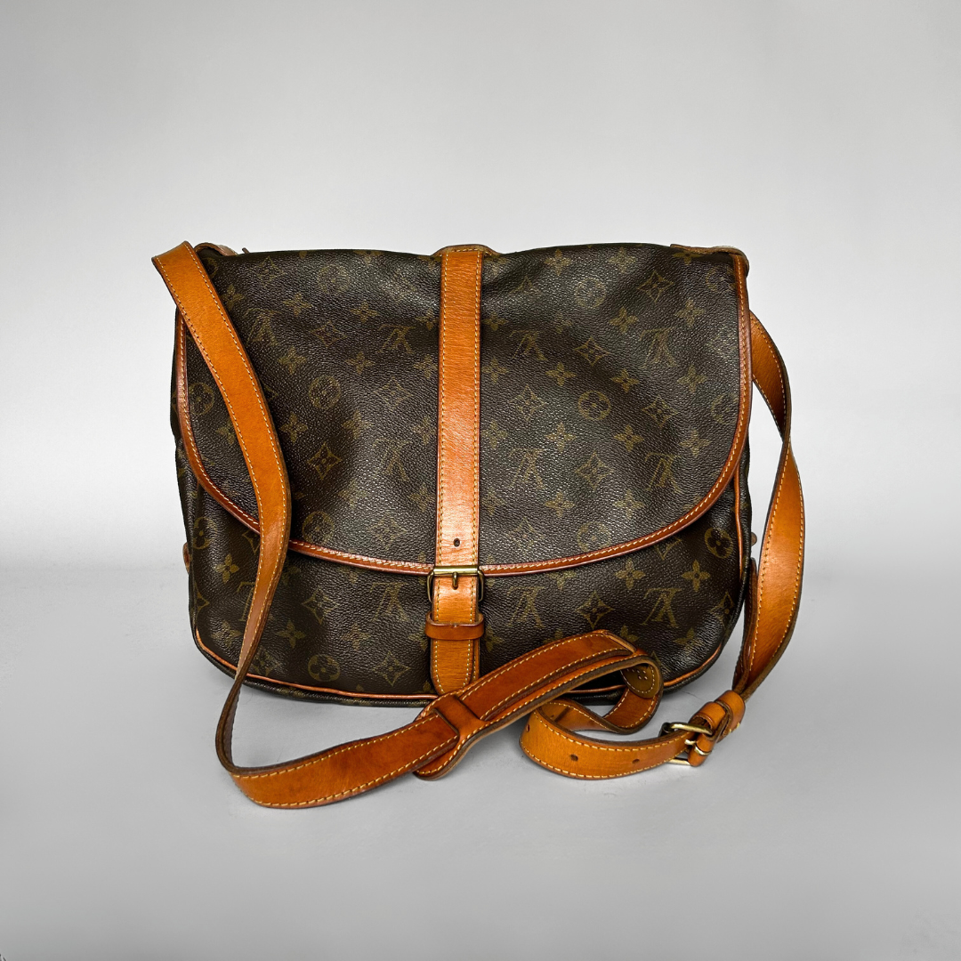 Louis Vuitton Louis Vuitton Saumur 35 Monogram Canvas - Crossbody bags - Etoile Luxury Vintage