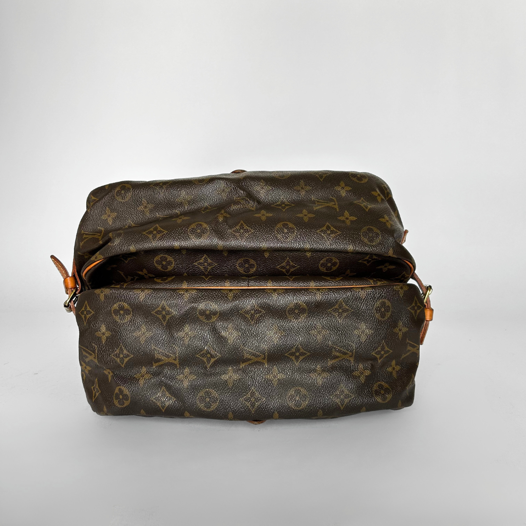 Louis Vuitton Louis Vuitton Saumur 35 Monogram Canvas - Crossbody bags - Etoile Luxury Vintage