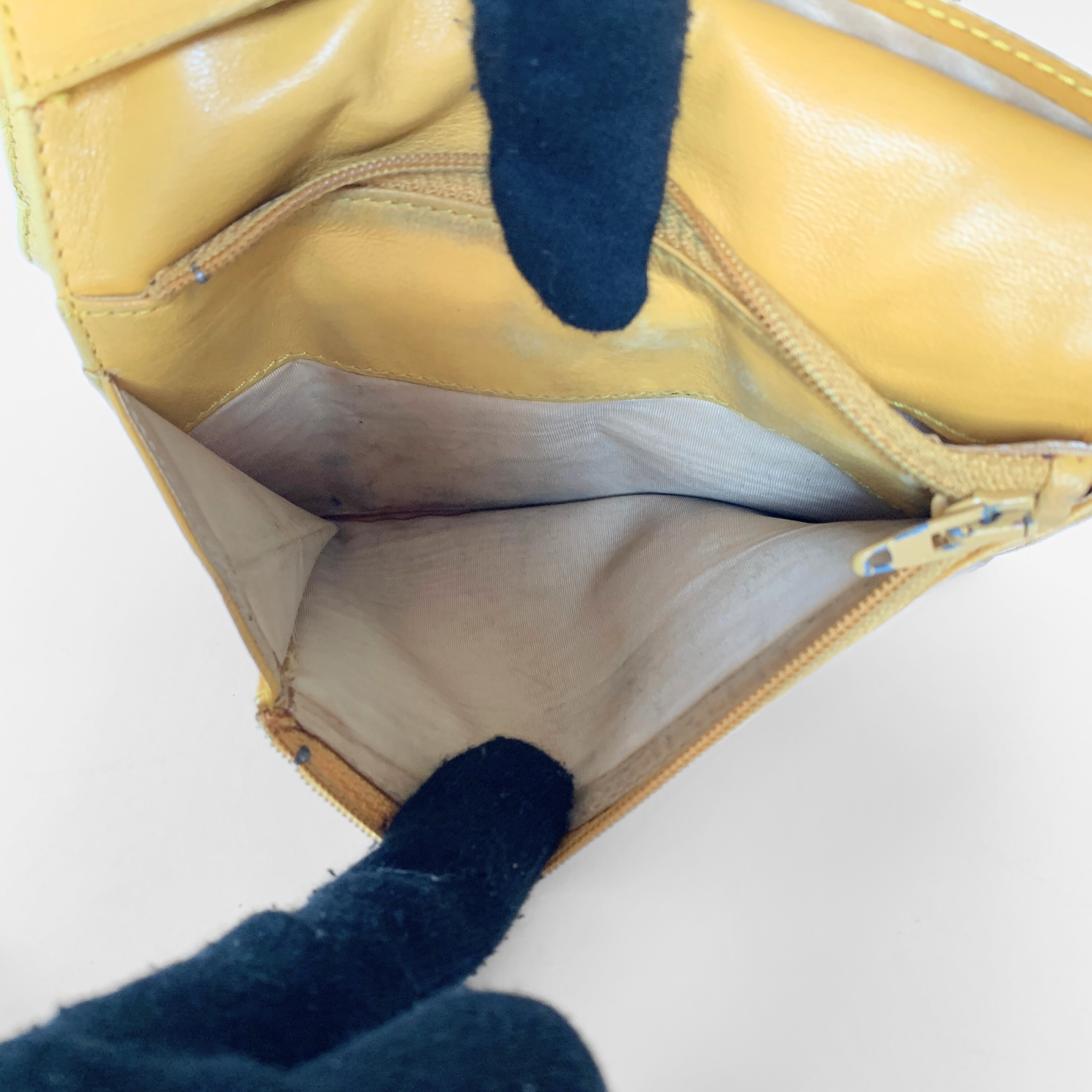 Chanel Chanel Wallet Medium Caviar Leather - Wallets - Etoile Luxury Vintage