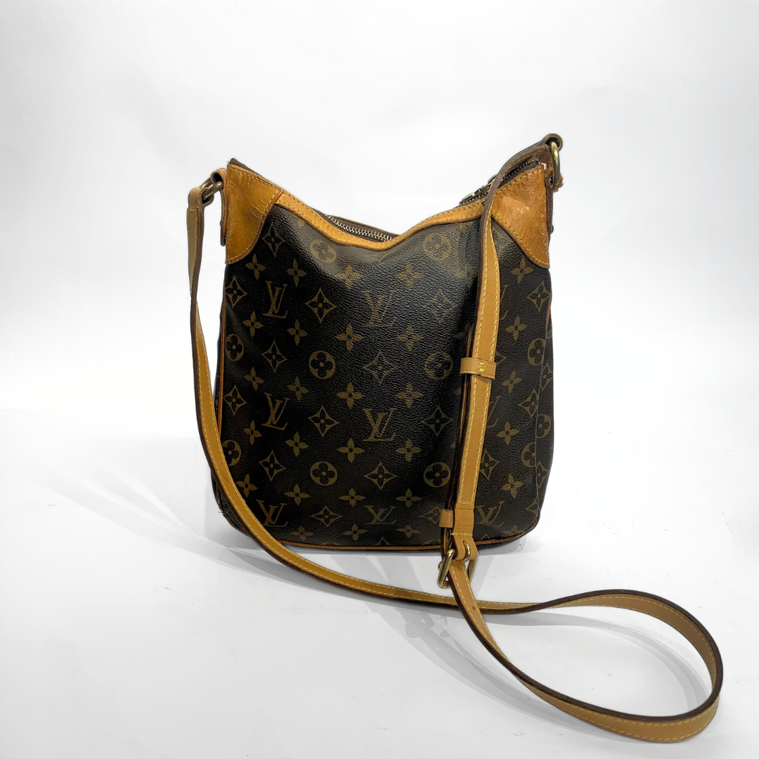 Louis Vuitton Louis Vuitton Odeon PM Monogram Canvas - Crossbody bags - Etoile Luxury Vintage