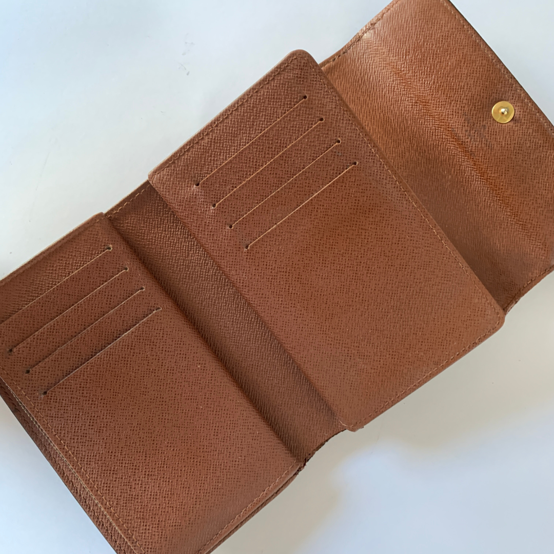 Louis Vuitton Louis Vuitton Wallet Medium Monogram Canvas - Wallets - Etoile Luxury Vintage