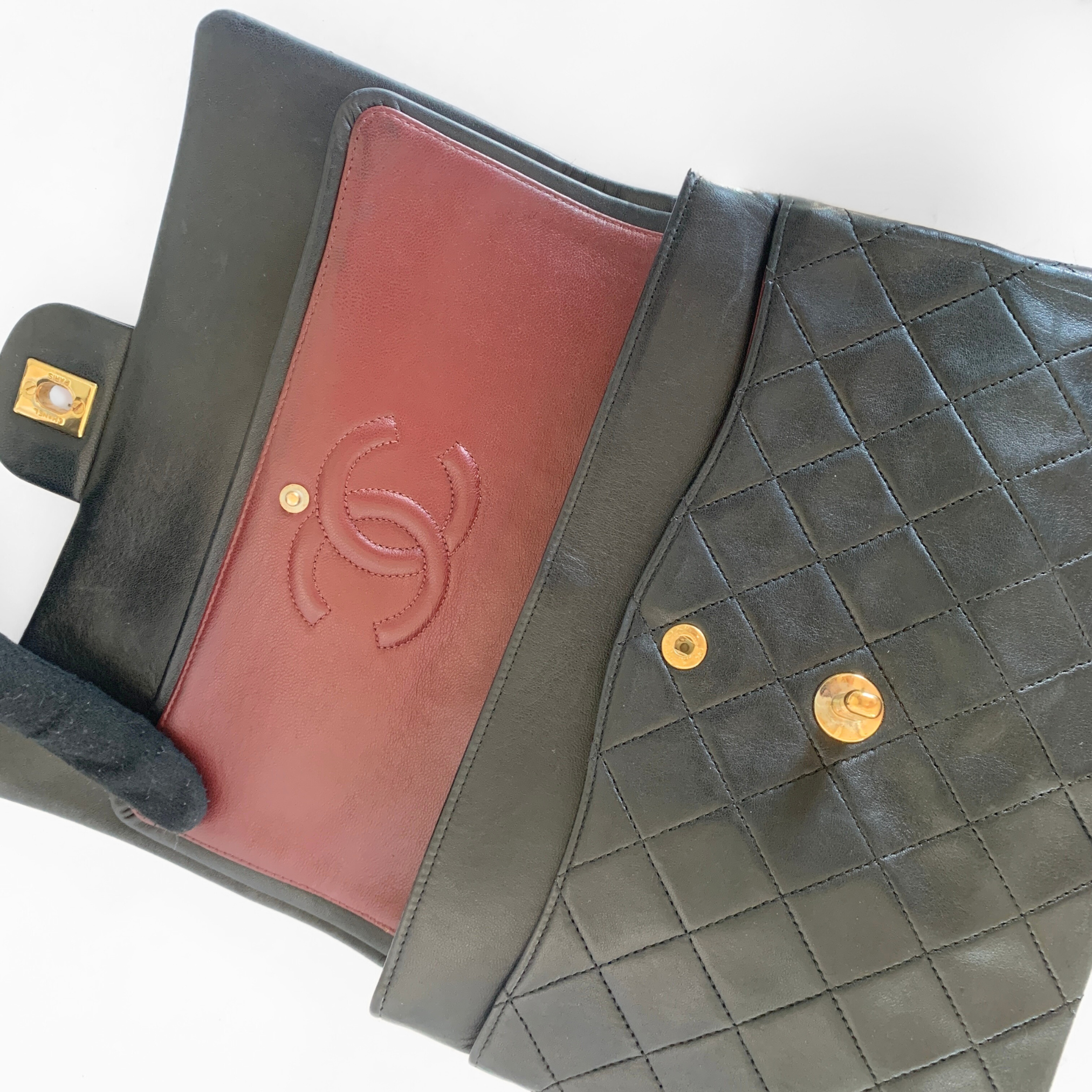 Chanel Chanel Classic Flap Bag Medium Tall Lambskin Leather - Shoulder bags - Etoile Luxury Vintage