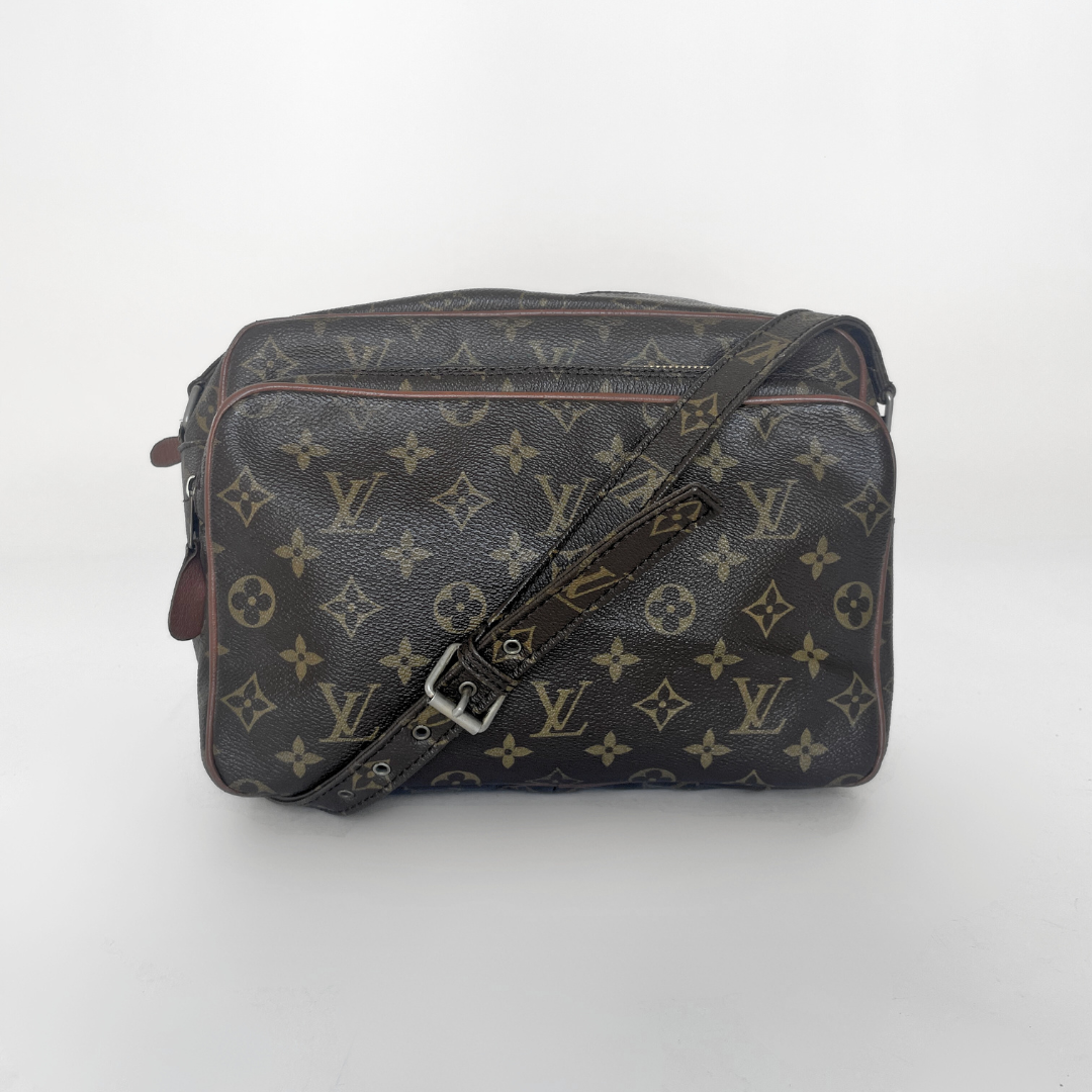 Louis Vuitton Louis Vuitton Nile Monogram Canvas - Crossbody bags - Etoile Luxury Vintage