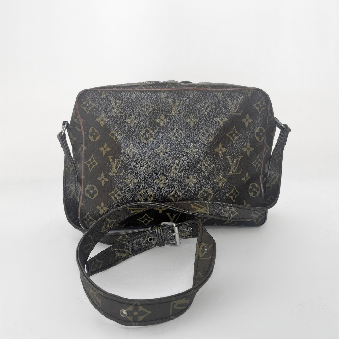 Louis Vuitton Louis Vuitton Nile Monogram Canvas - Crossbody bags - Etoile Luxury Vintage
