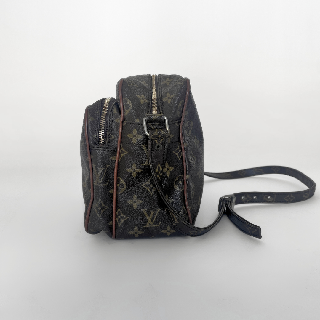 Louis Vuitton Louis Vuitton Nile Monogram Canvas - Crossbody bags - Etoile Luxury Vintage
