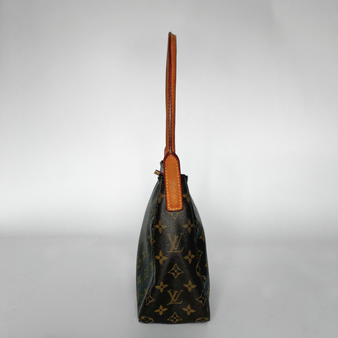 Louis Vuitton Louis Vuitton Looping MM Monogram Canvas - Shoulder bags - Etoile Luxury Vintage