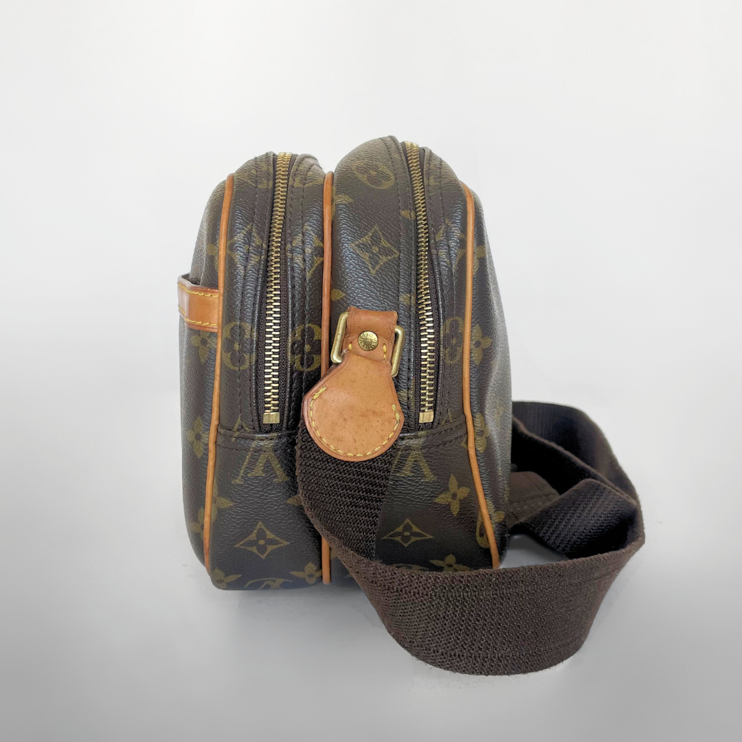 Louis Vuitton Louis Vuitton Reporter PM Monogram Canvas - Crossbody bags - Etoile Luxury Vintage