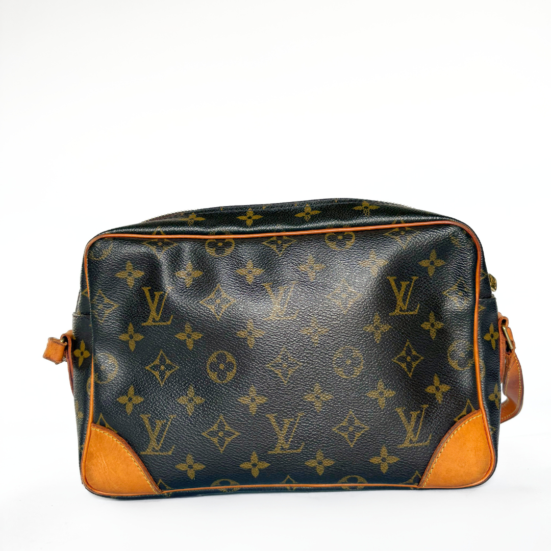Louis Vuitton Louis Vuitton Trocadero Monogram Canvas - Crossbody bags - Etoile Luxury Vintage