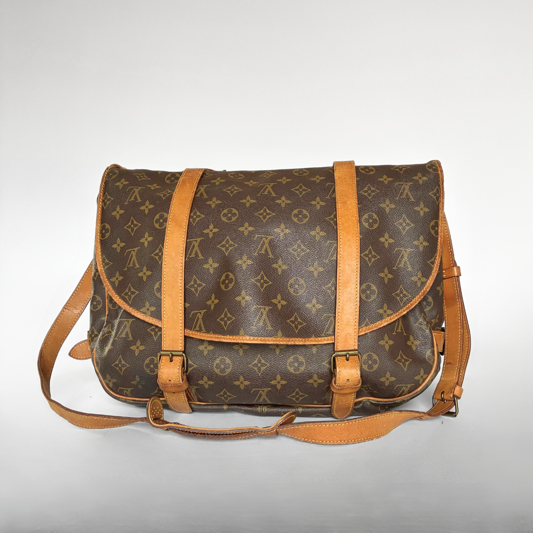Louis Vuitton Louis Vuitton Saumur 43 Monogram Canvas - Shoulder bags - Etoile Luxury Vintage