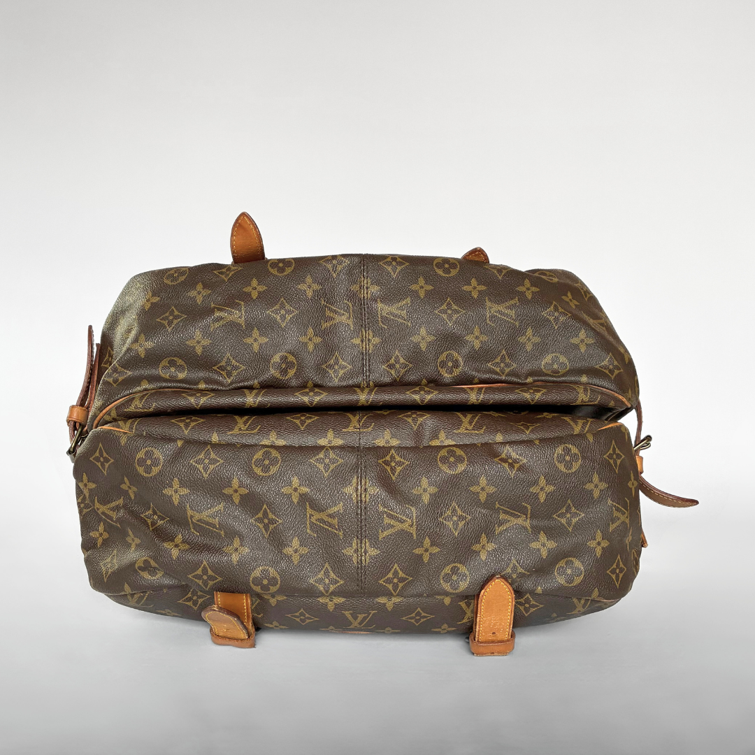 Louis Vuitton Louis Vuitton Saumur 43 Monogram Canvas - Shoulder bags - Etoile Luxury Vintage