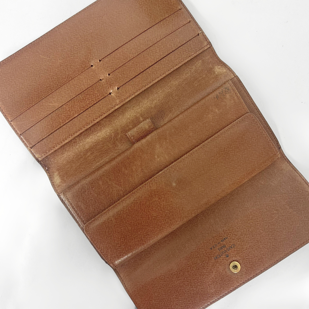 Louis Vuitton Wallet International