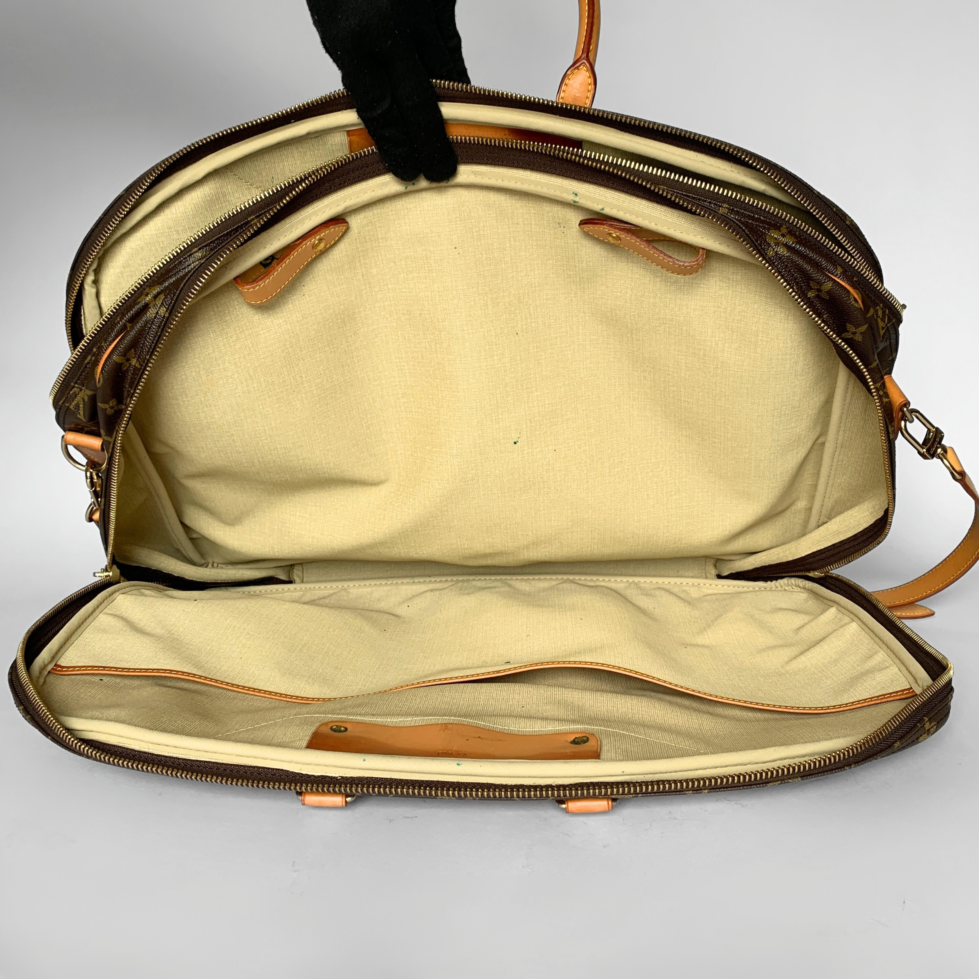 Louis Vuitton Louis Vuitton Aliz&eacute; Monogram Canvas - Handbags - Etoile Luxury Vintage