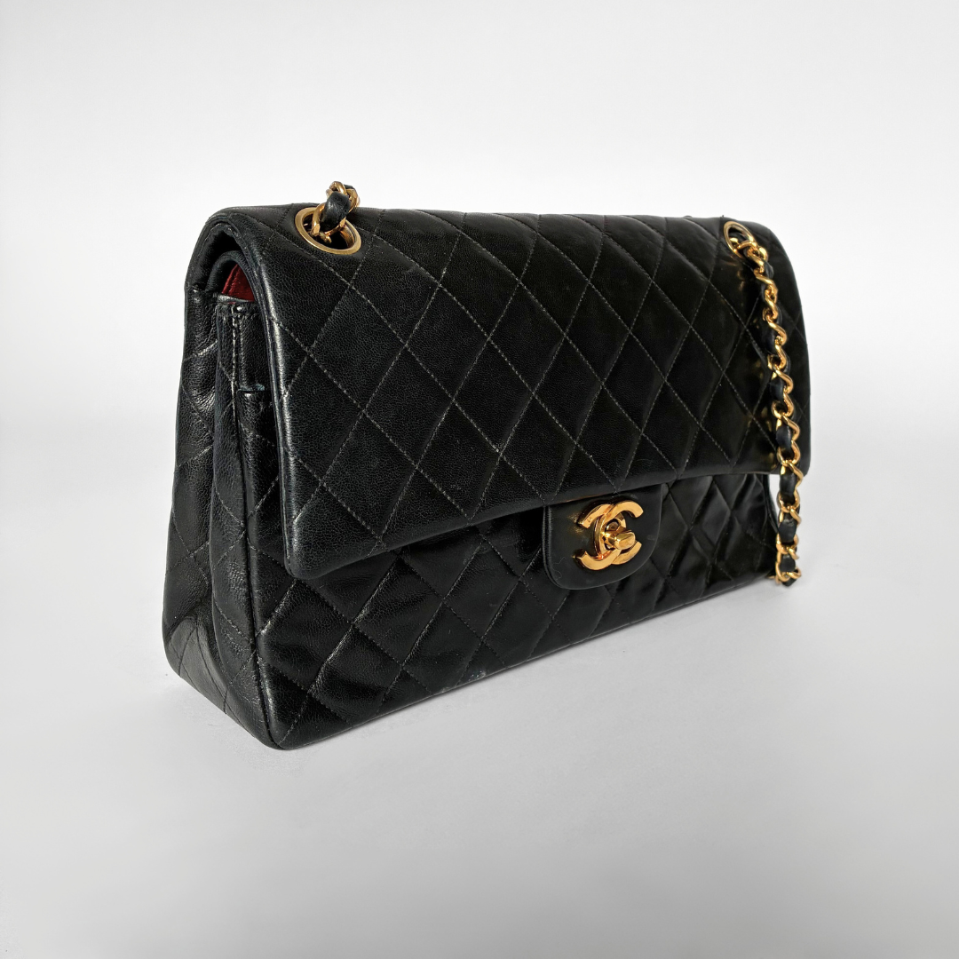 Chanel Chanel Classic Flap Bag Medium Lambskin Leather - Shoulder bags - Etoile Luxury Vintage