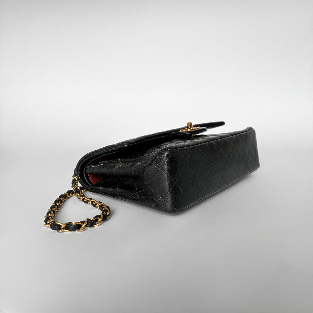 Chanel Chanel Classic Flap Bag Medium Lambskin Leather - Shoulder bags - Etoile Luxury Vintage
