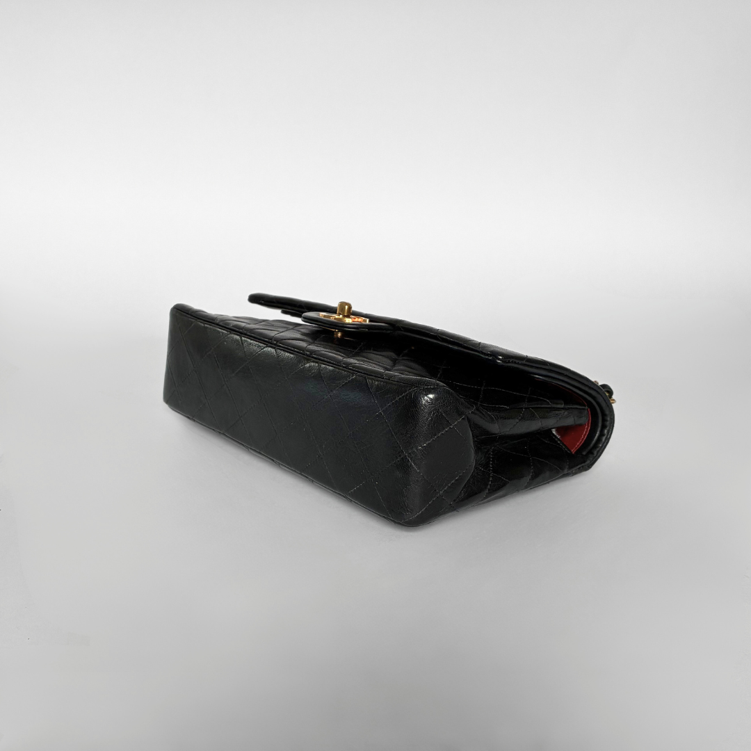 Chanel Chanel Classic Flap Bag Medium Lambskin Leather - Shoulder bags - Etoile Luxury Vintage