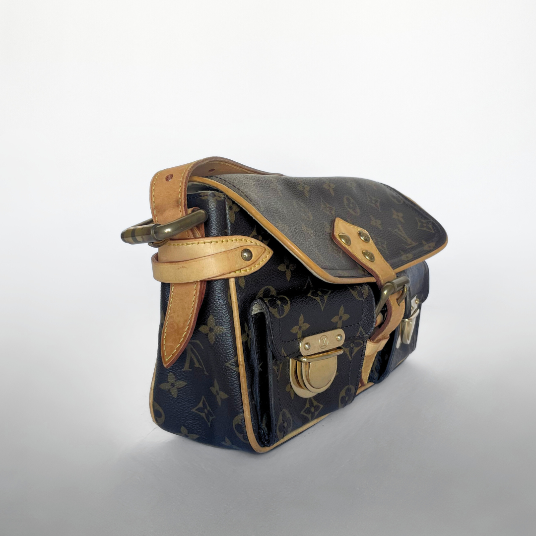 Louis Vuitton Louis Vuitton Hudson PM Monogram Canvas - Handbags - Etoile Luxury Vintage