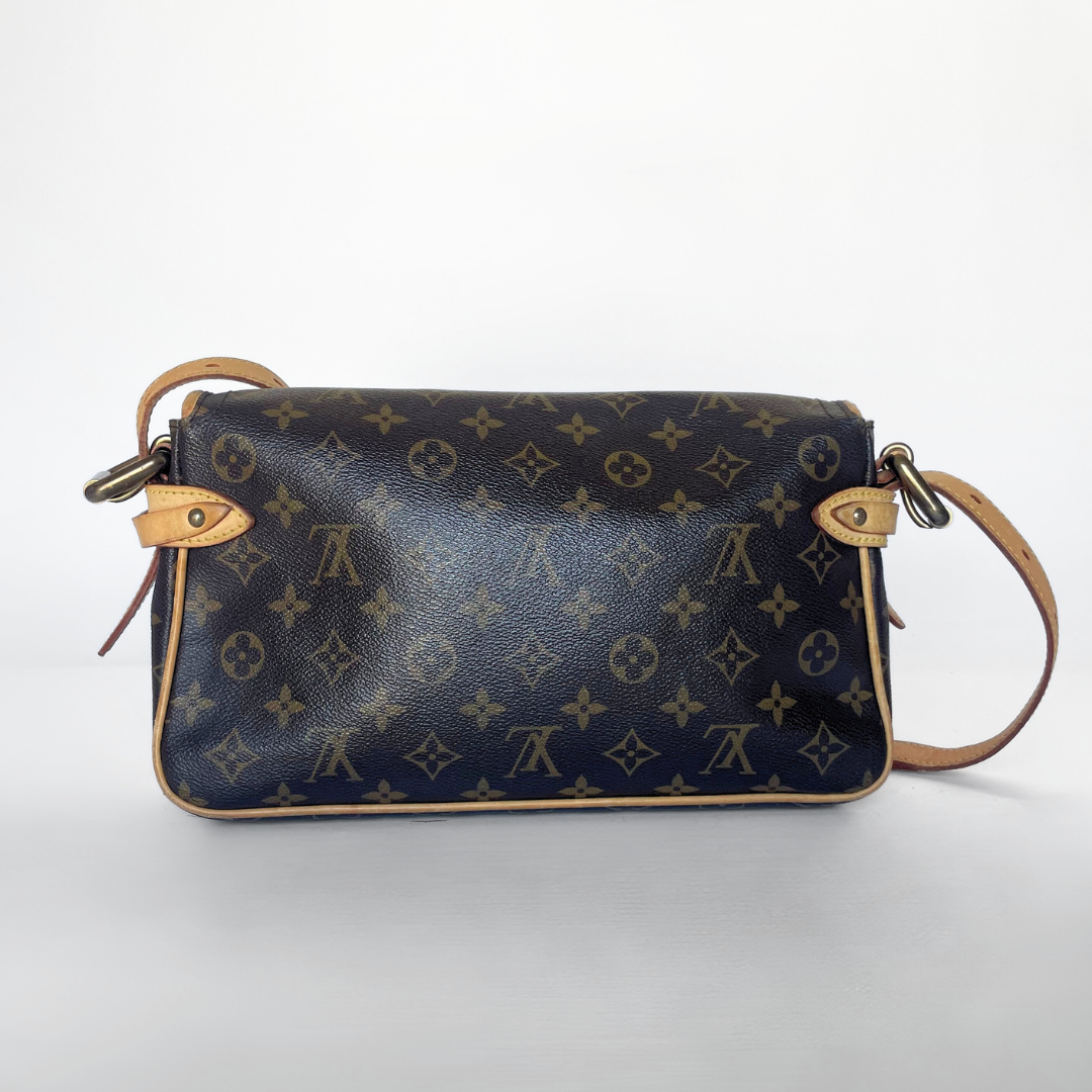 Louis Vuitton Louis Vuitton Hudson PM Monogram Canvas - Handbags - Etoile Luxury Vintage