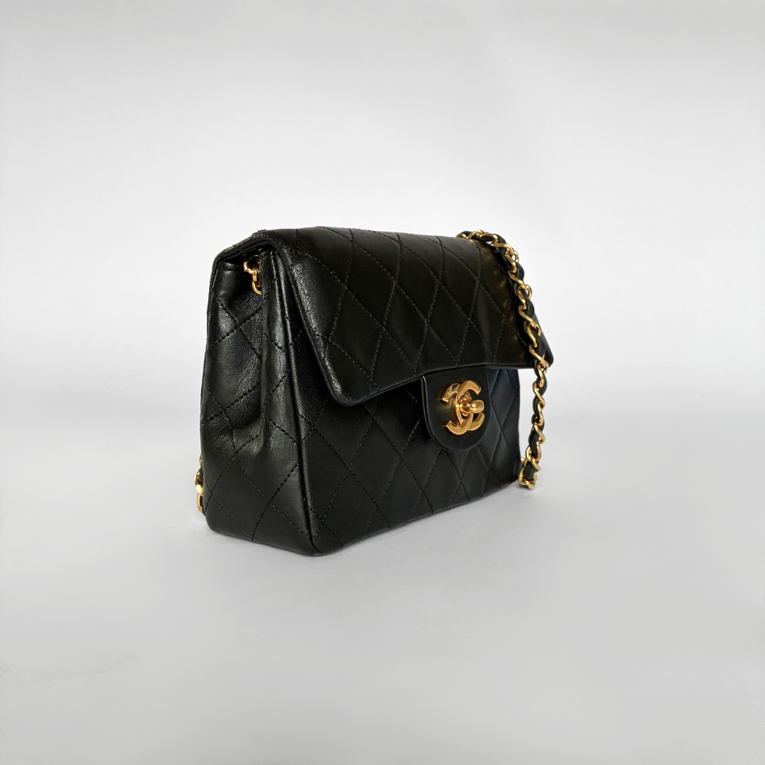 Chanel Chanel Classic Flap Bag Mini Lambskin Leather - Crossbody bags - Etoile Luxury Vintage