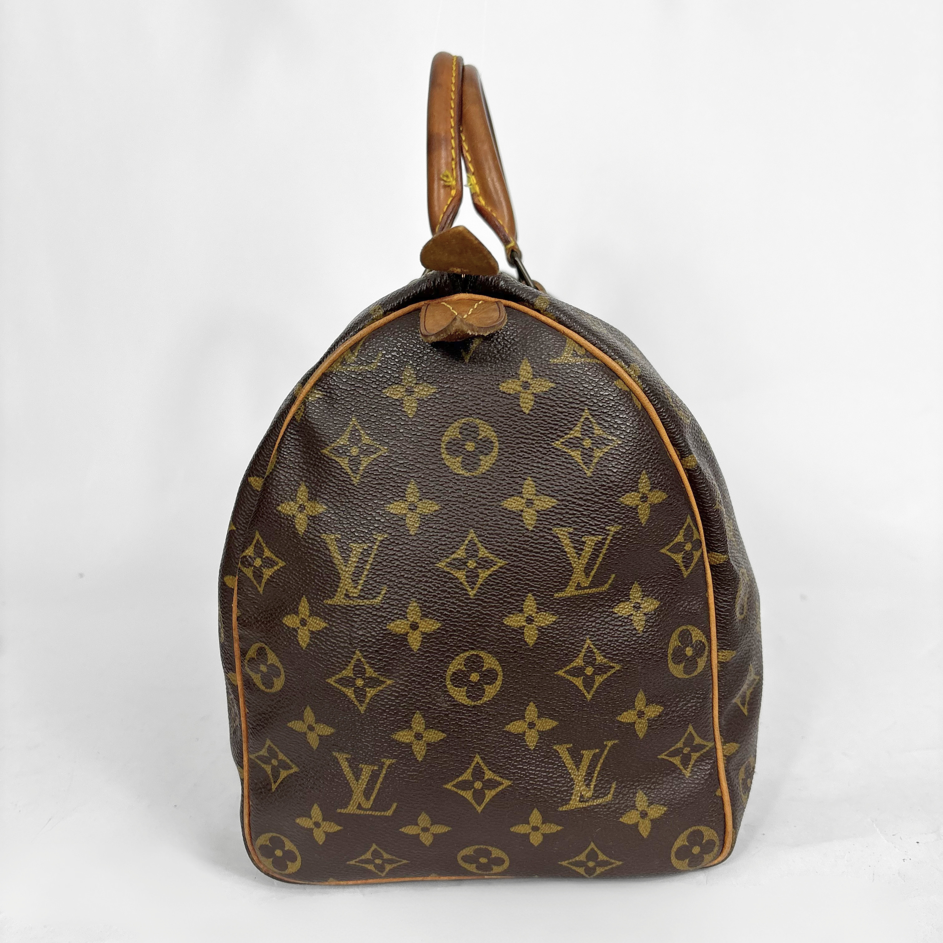 Louis Vuitton Speedy 35