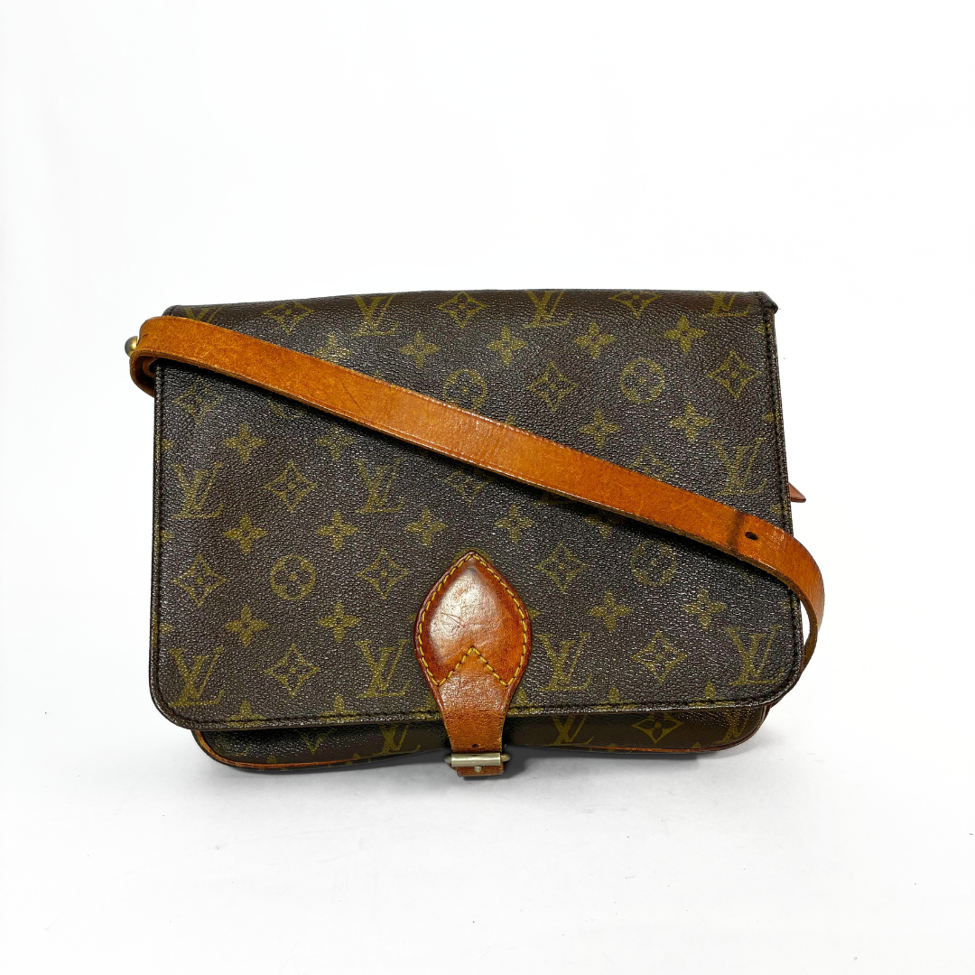 Louis Vuitton Louis Vuitton Cartouchi&egrave;re GM Monogram Canvas - Crossbody bags - Etoile Luxury Vintage