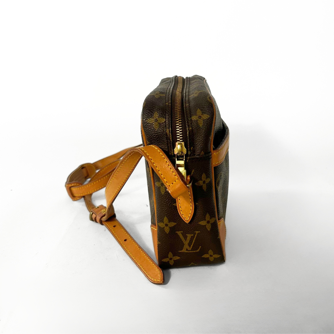 Louis Vuitton Louis Vuitton Trocadero GM Monogram Canvas - Crossbody bags - Etoile Luxury Vintage