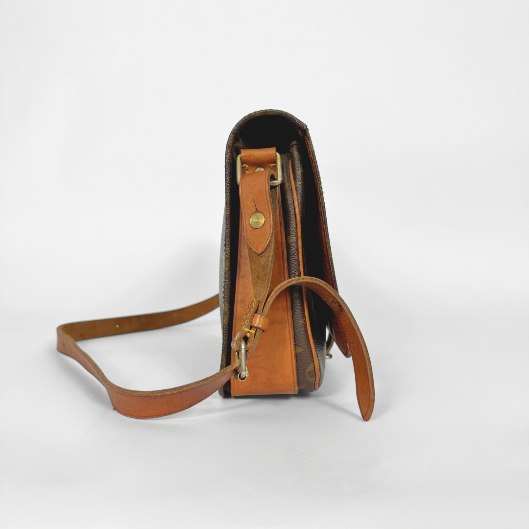 Louis Vuitton Louis Vuitton Cartouchi&egrave;re GM Monogram Canvas - Shoulder Bag - Etoile Luxury Vintage