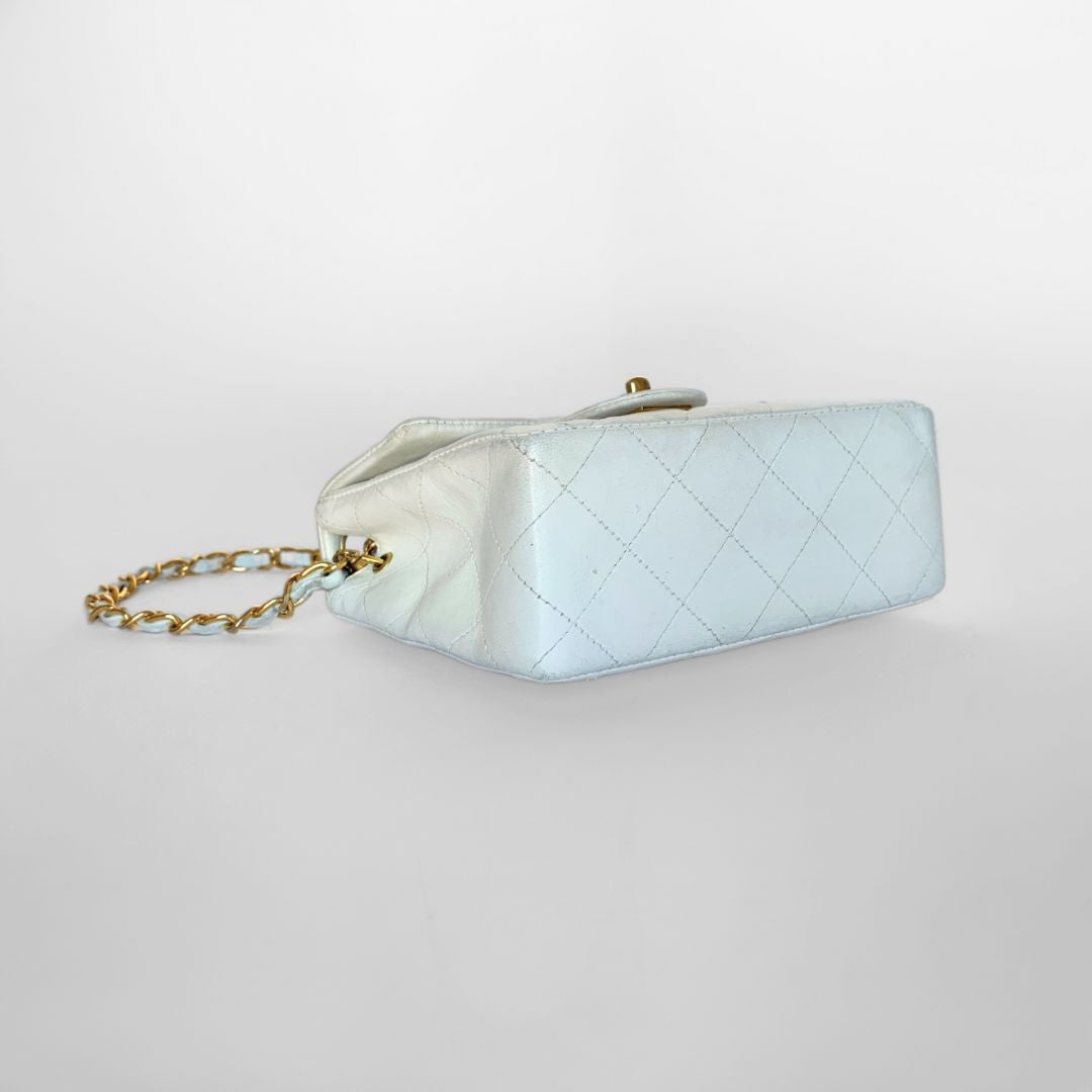 Chanel Chanel Classic Flap Bag Mini Lambskin Leather - Crossbody bags - Etoile Luxury Vintage