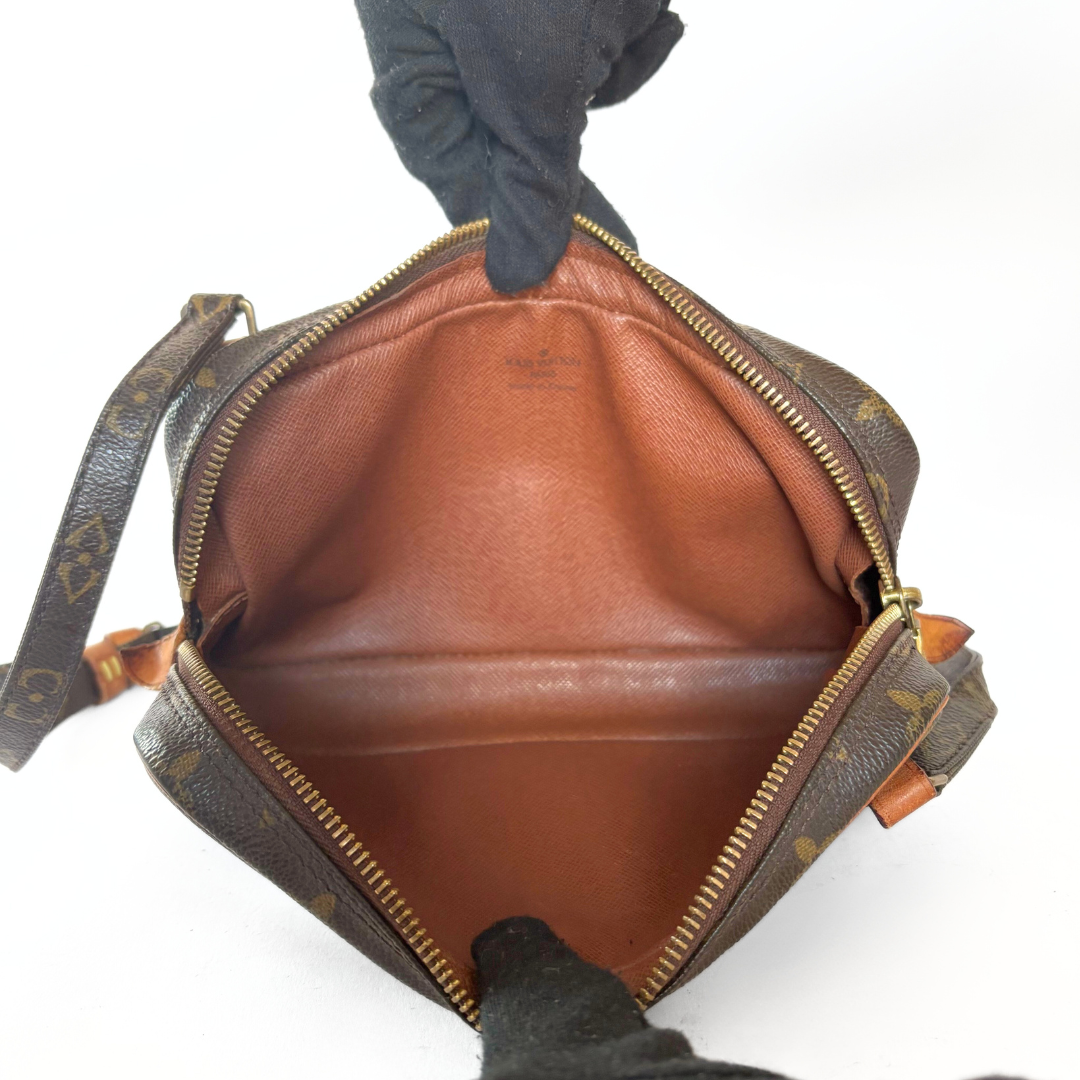 Louis Vuitton Louis Vuitton Marly Monogram Canvas - Crossbody bags - Etoile Luxury Vintage