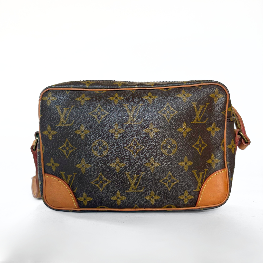 Louis Vuitton Louis Vuitton Trocadero PM Monogram Canvas - Crossbody bags - Etoile Luxury Vintage