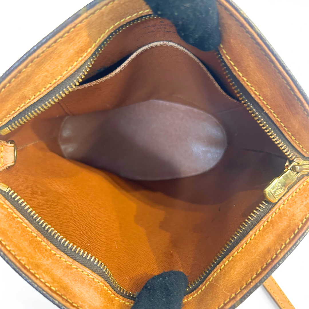 Louis Vuitton Louis Vuitton Drouot Monogram Canvas - Crossbody bags - Etoile Luxury Vintage