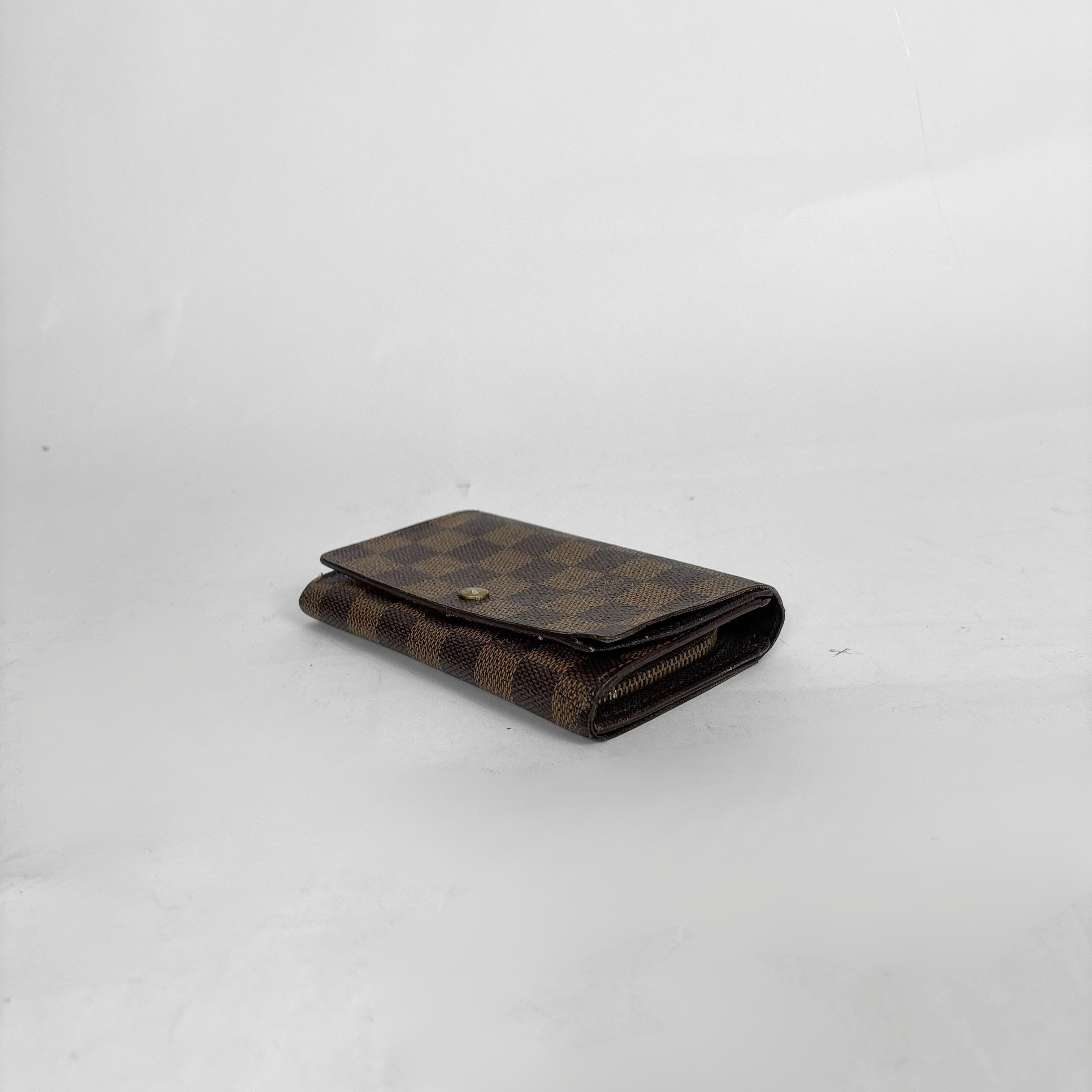 Louis Vuitton Medium Wallet Damier Ebene