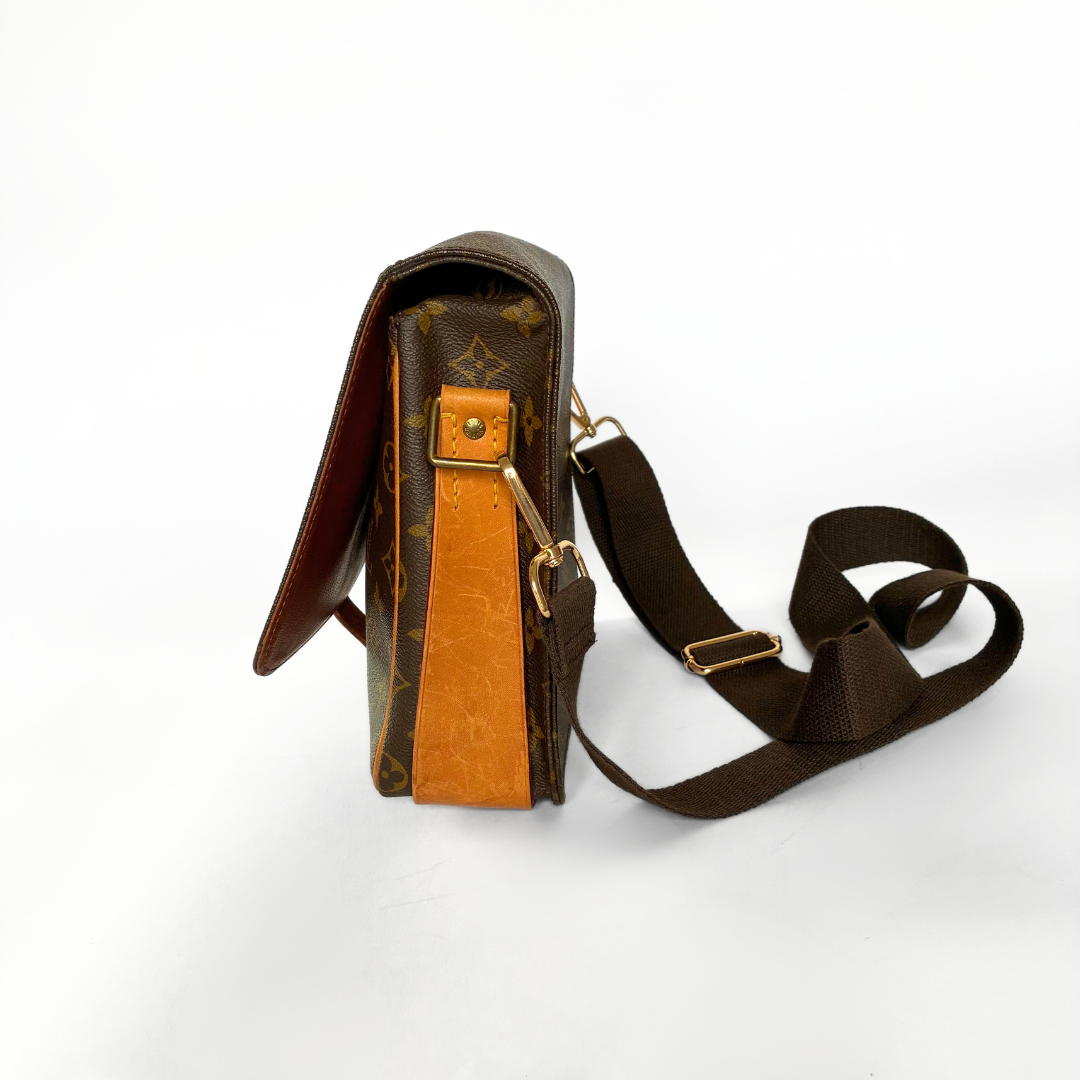 Louis Vuitton Louis Vuitton Cartouchi&egrave;re PM Monogram Canvas - Crossbody bags - Etoile Luxury Vintage