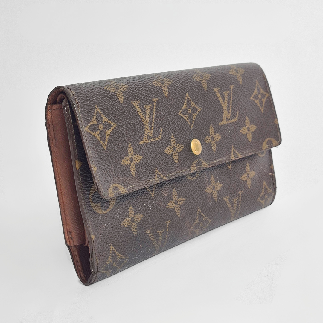 Louis Vuitton Wallet International