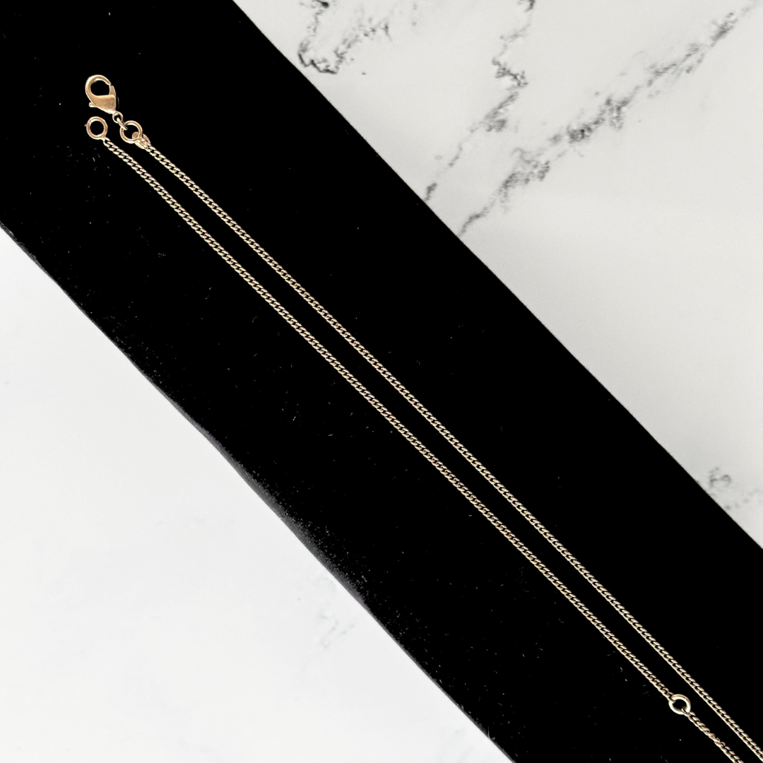 Chanel Chanel 5 Heart Logo Necklace Gold Metal - Necklaces - Etoile Luxury Vintage