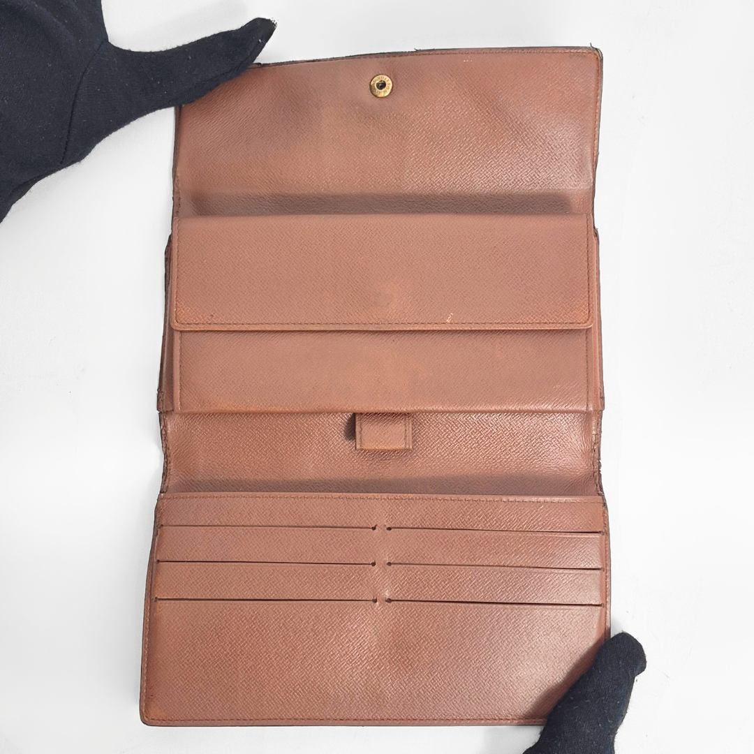 Louis Vuitton Wallet International