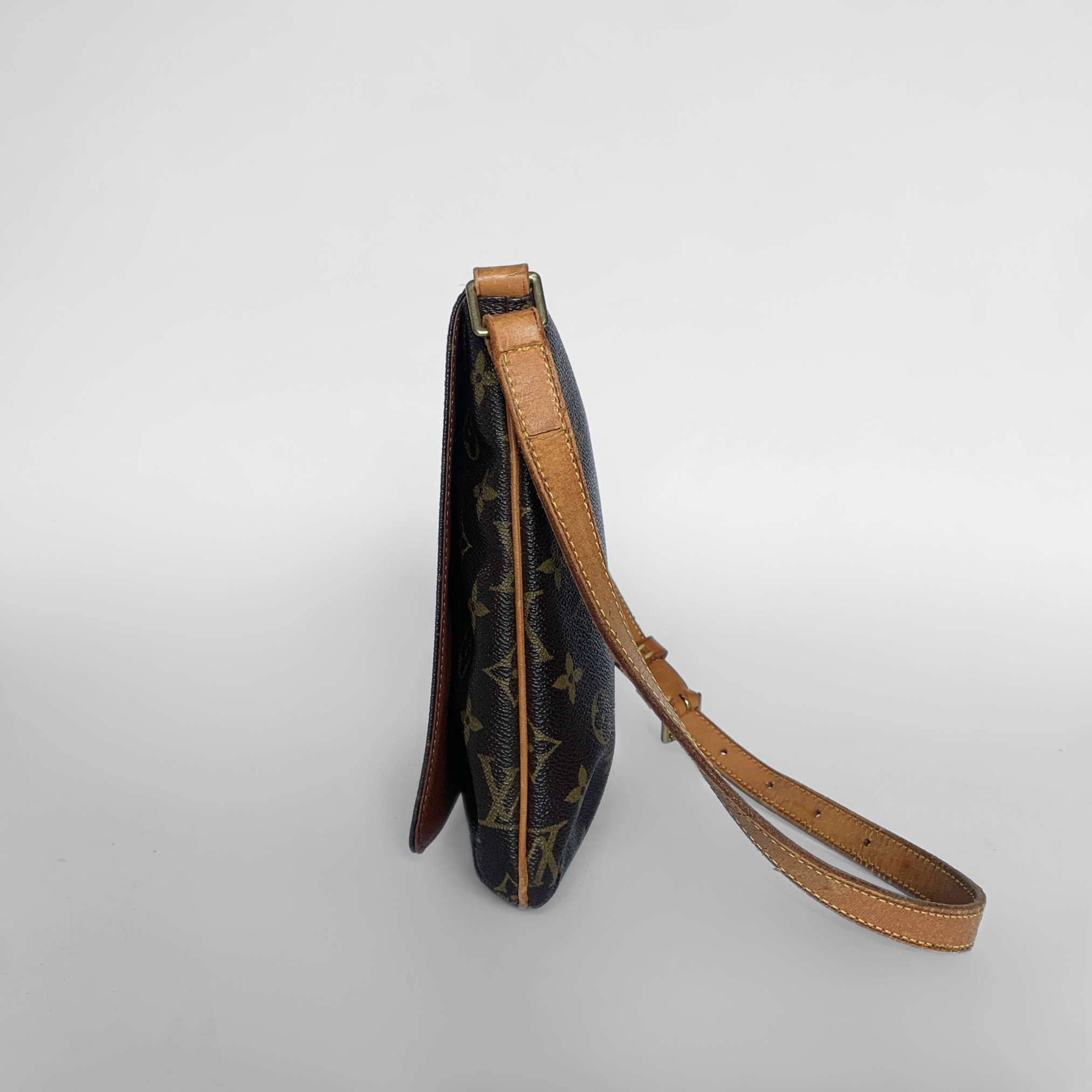 Louis Vuitton Louis Vuitton Musette Salsa Monogram Canvas - Shoulder bags - Etoile Luxury Vintage