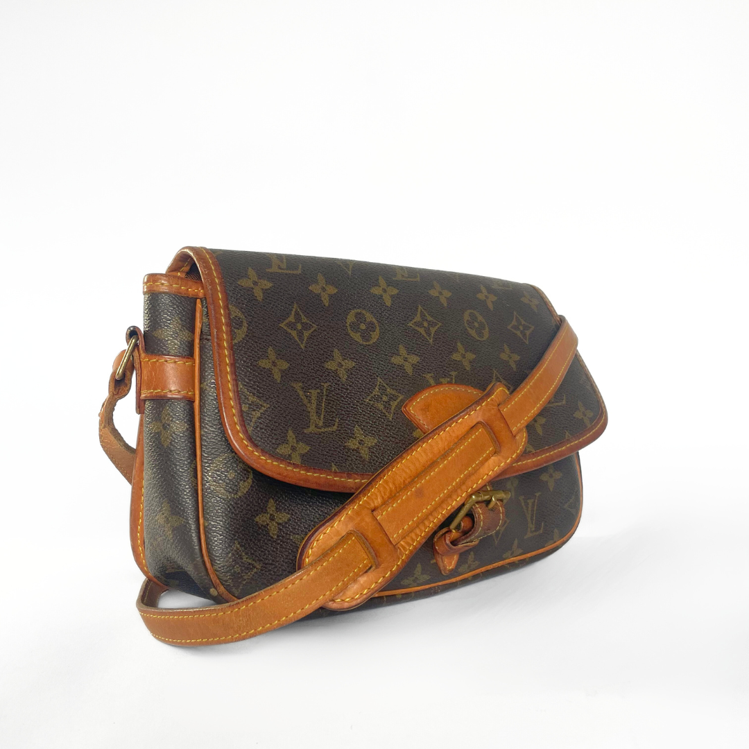 Louis Vuitton Louis Vuitton Sologne Monogram Canvas - Crossbody bags - Etoile Luxury Vintage