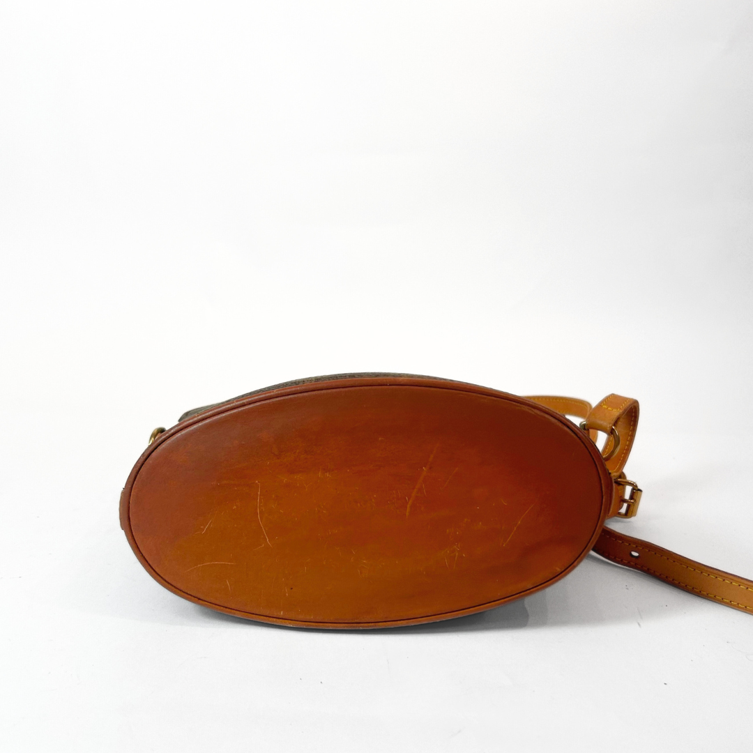 Louis Vuitton Louis Vuitton Drouot Monogram Canvas - Crossbody bags - Etoile Luxury Vintage