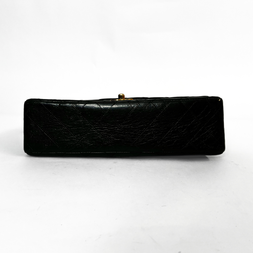 Chanel Chanel Classic Flap Bag Medium - Shoulder Bags - Etoile Luxury Vintage