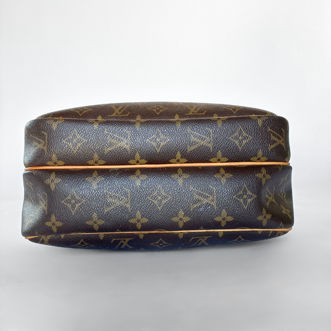 Louis Vuitton Louis Vuitton Reporter PM Monogram Canvas - Crossbody bags - Etoile Luxury Vintage