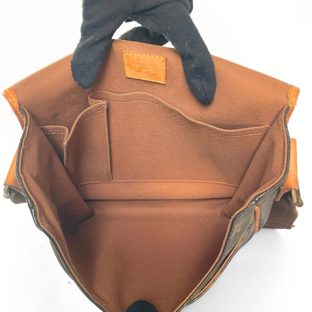 Louis Vuitton Louis Vuitton Bosphore Messenger in Monogram Canvas. - Crossbody bags - Etoile Luxury Vintage