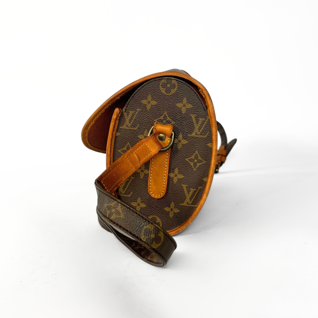 Louis Vuitton Louis Vuitton Marne Messenger Monogram Canvas - Crossbody bags - Etoile Luxury Vintage